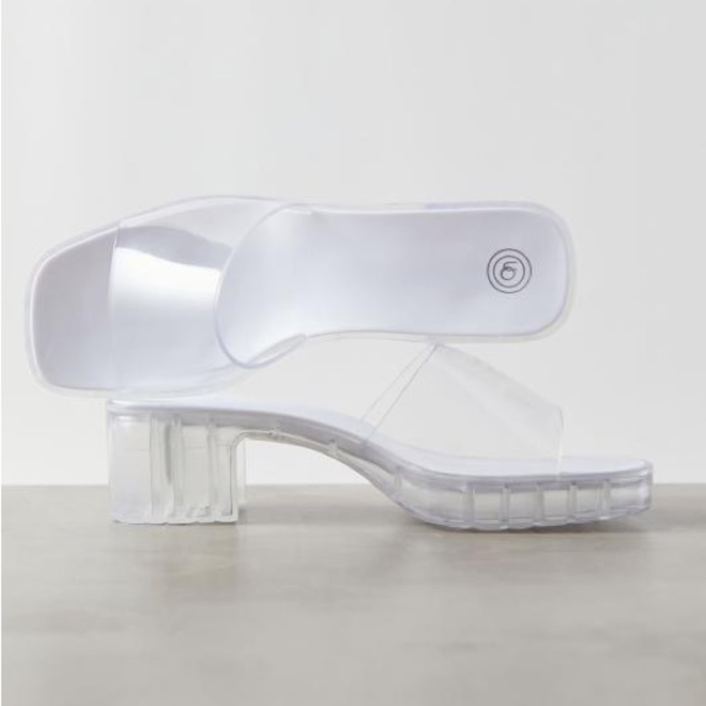 NWT urban outfitters vista jelly mule clear size 9